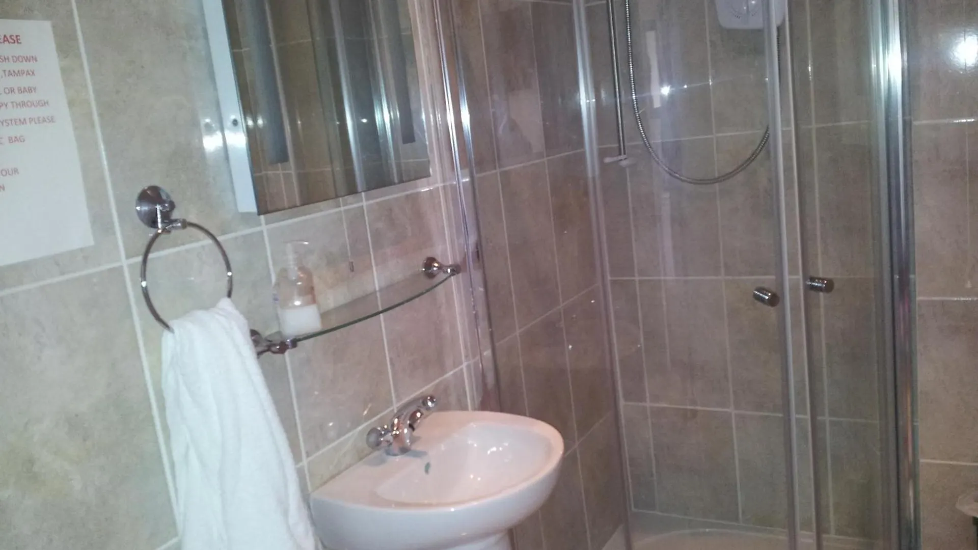 M And J Guest House Bed & Breakfast Cleethorpes
